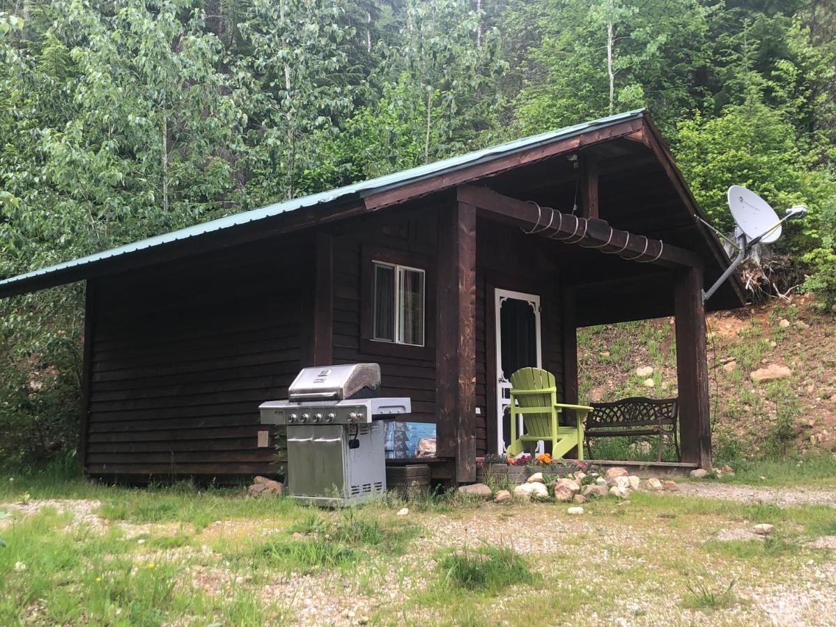 Noah'S Ark Campground Revelstoke Exterior foto