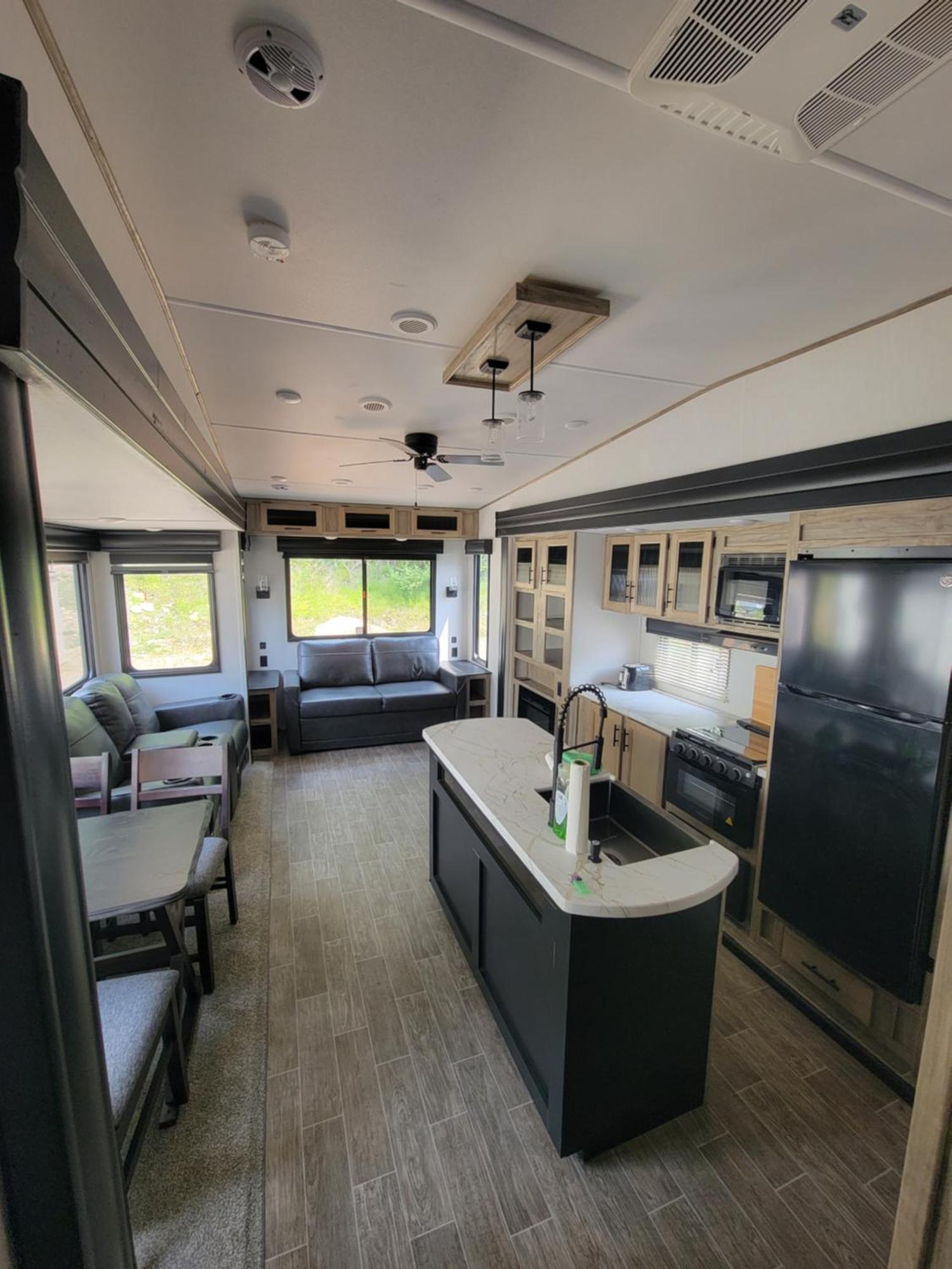 Noah'S Ark Campground Revelstoke Exterior foto