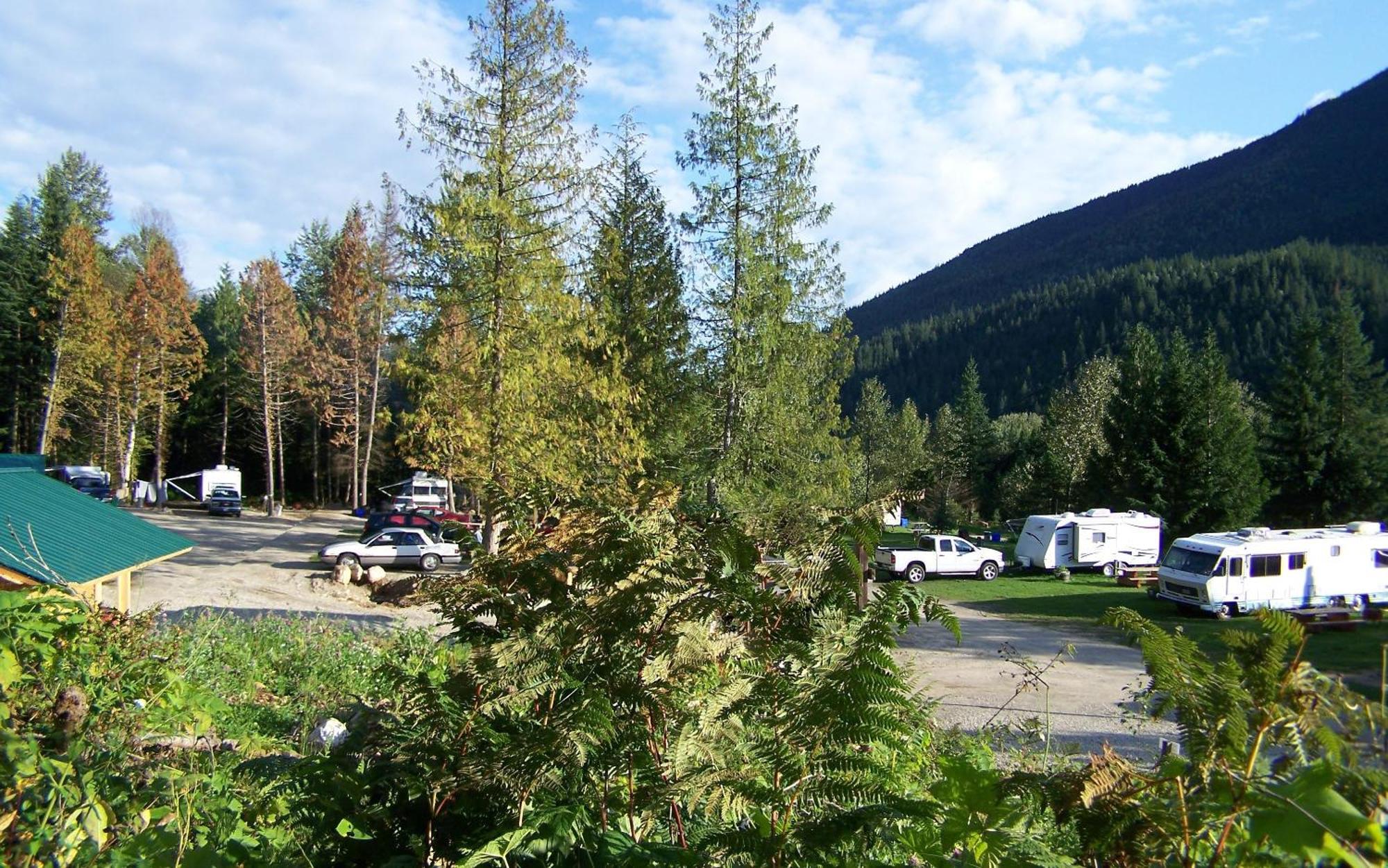 Noah'S Ark Campground Revelstoke Exterior foto