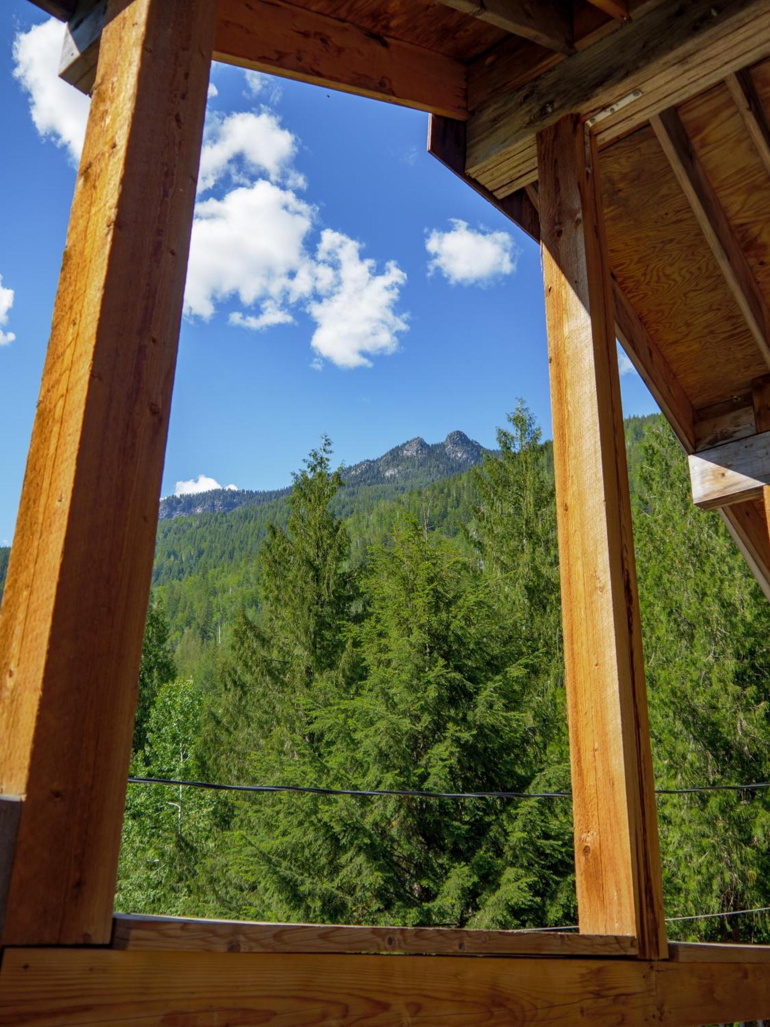 Noah'S Ark Campground Revelstoke Exterior foto